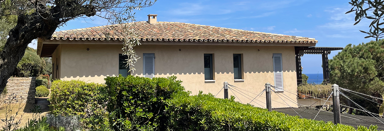 LE ST. TIL KAYA - Ravalement de façades dans le Golfe de Saint-Tropez - VAR 83